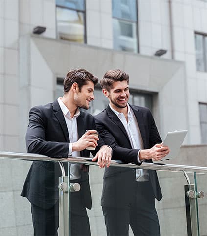 Two people colloboarting